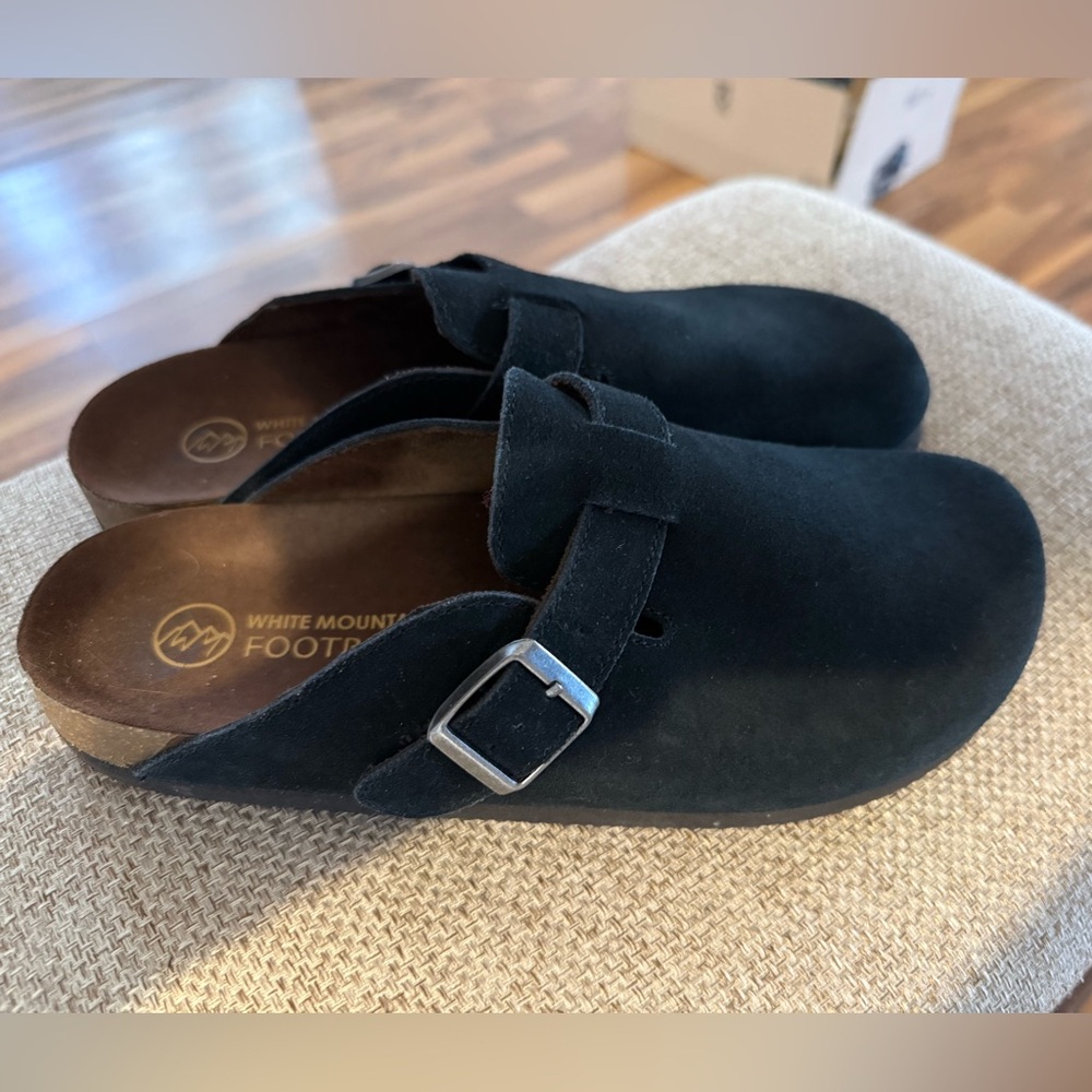 White Mountain Clogs